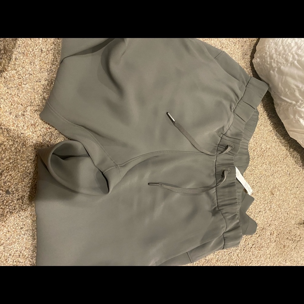 Green Lululemon pants